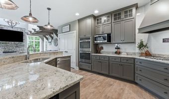 6264 Deer Hollow Rd, Auburn, IN 46706