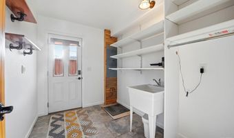 9028 Cascade Ave, Beulah, CO 81023