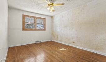 4317 W Linecrest Dr, Alsip, IL 60803