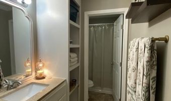 15720 Riverdale Ave E, Baton Rouge, LA 70816