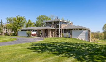 899 Skyevale NE, Ada, MI 49301