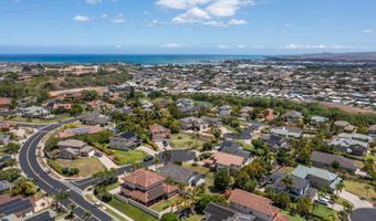 18 Puuaina Pl, Kahului, HI 96732