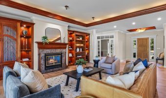 19490 Green Lakes Loop, Bend, OR 97702