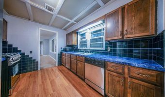 113 S Country Club Rd, Arkansas City, KS 67005