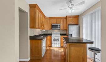 13338 Hiddendale Ln, Ballwin, MO 63021