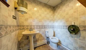 2165 STATE St, Alburtis, PA 18011