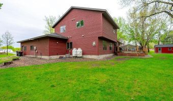 38177 Twin Oaks Dr, Avon, MN 56310