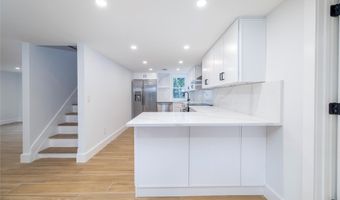 62 Central Ave, Amityville, NY 11701