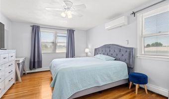 12 Parsons St, East Providence, RI 02914