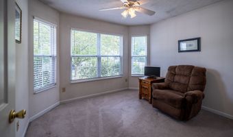 8199 Overbrooke Ln, Avon, IN 46123