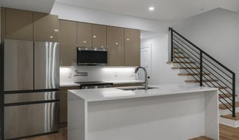 2524 41ST St NW 2, Washington, DC 20007