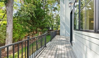 112 N HIGHLAND St, Arlington, VA 22201