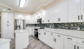 375 EMERSON Plz 611, Altamonte Springs, FL 32701