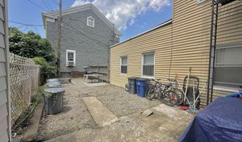 1049 BROADWAY, Bayonne, NJ 07002
