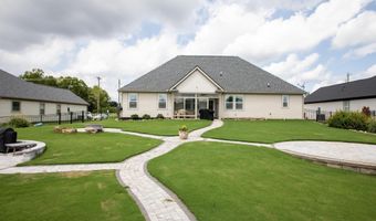 637 Berry Rd, Boiling Springs, SC 29316