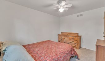 2840 Tuebingen Pkwy, Ann Arbor, MI 48105