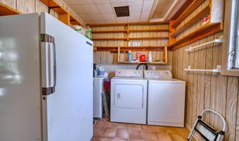 323 L St, Carlsbad, NM 88220