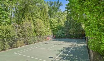 9400 FALLS Rd, Potomac, MD 20854