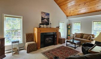 475 Sunrise Ln, Arlington, VT 05250
