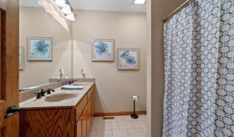 33415 S State Rt T Hwy, Archie, MO 64725