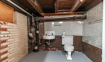 149 S Pine St, Adams, WI 53910