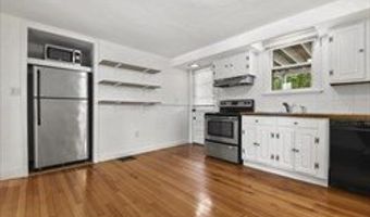 775 E 5th St 1, Boston, MA 02127