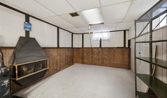 9864 Quandt Ave, Allen Park, MI 48101