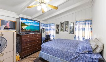 1224 Haloa Dr, Honolulu, HI 96818