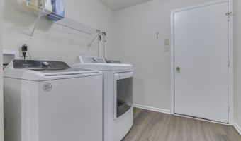 1801 Sonesta Way, Indianapolis, IN 46217