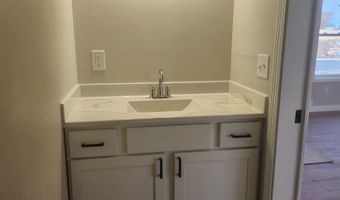 404 Chad Trl, Arlington, WI 53911