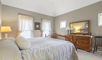 2 Amberwood Ct 2, Bourne, MA 02532
