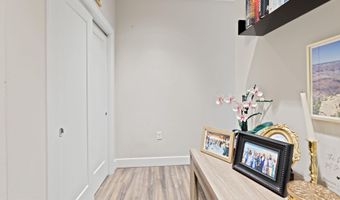 1111 ORREN St NE 207, Washington, DC 20002