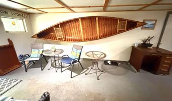 5912 5 Mile Pt Rd, Allouez, MI 49805