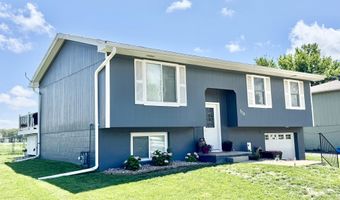 114 N 28 St, Beatrice, NE 68310