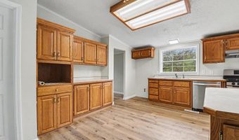 9214 S Cedar Dr, Allendale, MI 49401