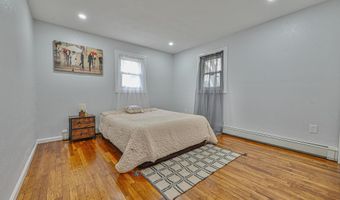 52 Cedar Rd, Amityville, NY 11701