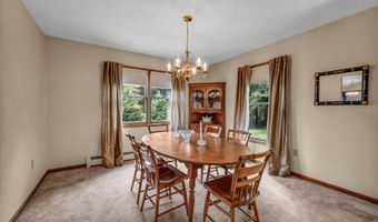 2 Sachem Dr, Cromwell, CT 06416