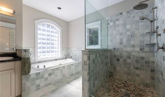 77 Pond Shore Dr, Charlestown, RI 02813