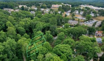 99999 Knauth Rd, Asheville, NC 28805