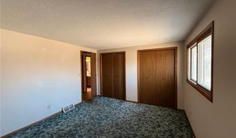 528 W Sorenson Ave, Appleton, MN 56208