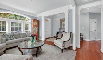 3206 HATCHER St, Alexandria, VA 22303