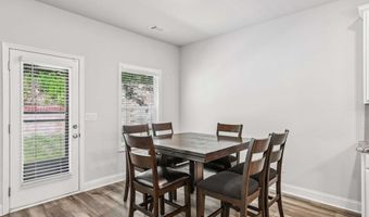 377 Station Overlook Dr, Auburn, GA 30011