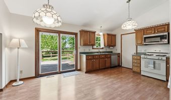 8768 Meadowridge Ln, Indianapolis, IN 46217