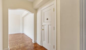 4000 CATHEDRAL Ave NW 605B, Washington, DC 20016