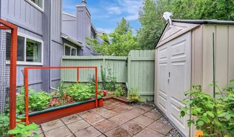 2214 Daybreak Ct, Anchorage, AK 99501