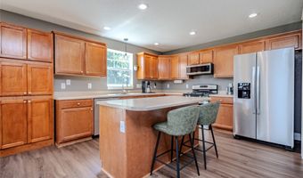 2203 NW Lakeside Ct, Ankeny, IA 50023