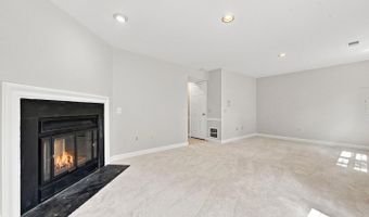 5105 SKYLINE VILLAGE Ct #8, Alexandria, VA 22302