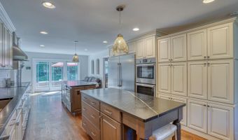 7 PIERSON Dr, Hockessin, DE 19707