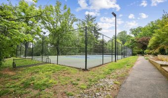 1730 PRESTON Rd, Alexandria, VA 22302