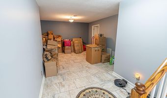 19328 Stirrup Dr, Abingdon, VA 24211